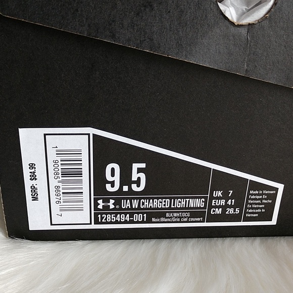 🌺UNDER ARMOUR Size 9.5 Women's Sneaker.Nwt - Picture 5 of 6